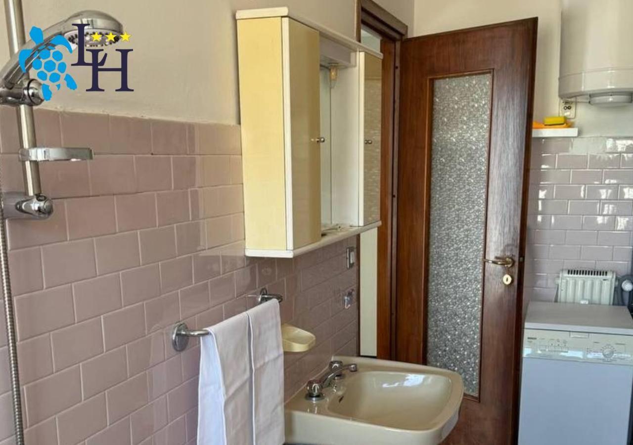 Hotel Lora Rda Luxury Бордігера Номер фото
