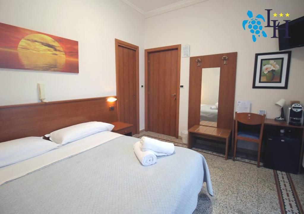 Hotel Lora Rda Luxury Бордігера Екстер'єр фото
