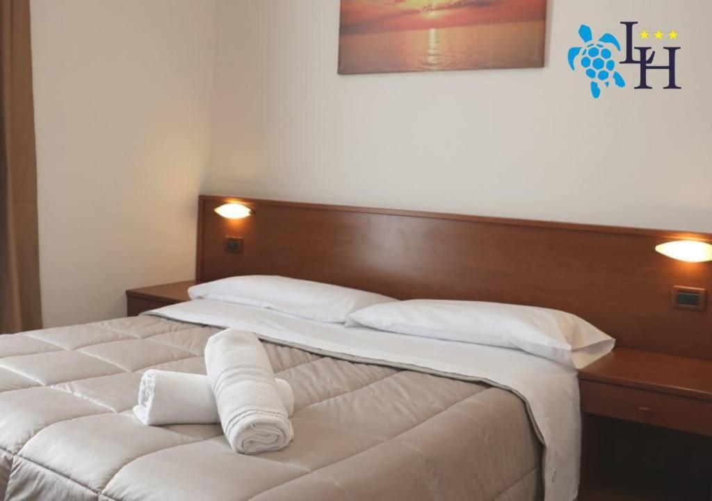Hotel Lora Rda Luxury Бордігера Екстер'єр фото