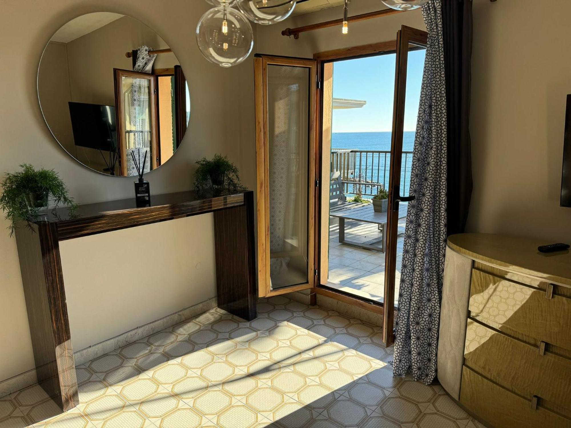 Hotel Lora Rda Luxury Бордігера Екстер'єр фото